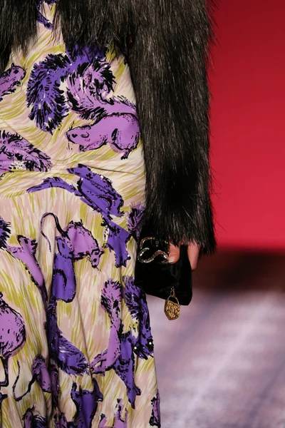 Look 48